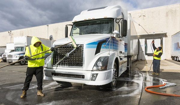 Fleet and commercial cleaning